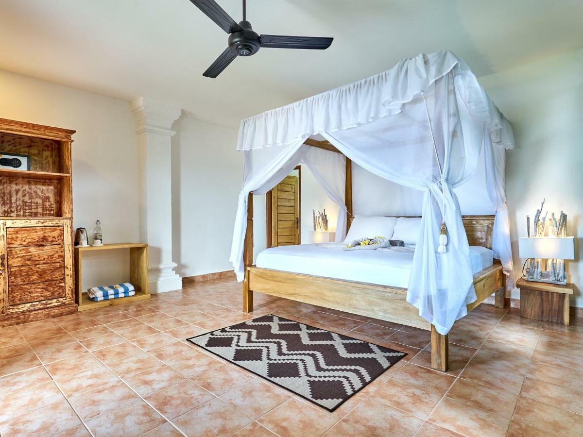 Vienna Beach Resort Amed Esterno foto